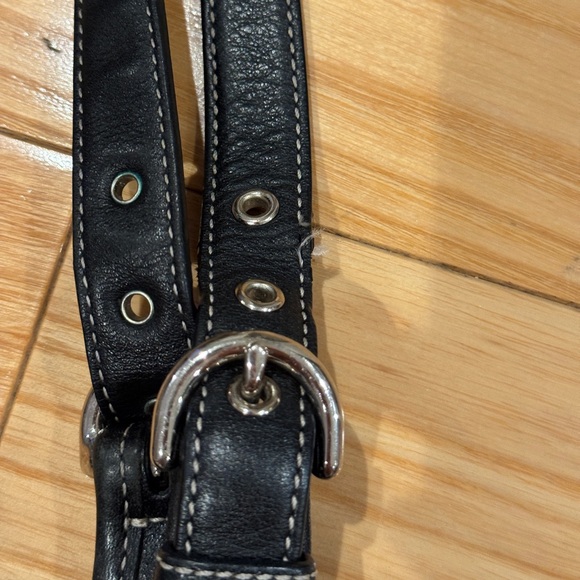 Vintage Coach Soho Black Leather and Canvas Monogram Logo Shoulder Bag - Picture 5 of 8